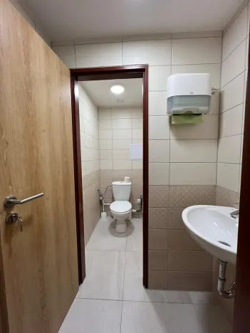 Pronájem kanceláře, Karlovy Vary, Spálená, 92 m2