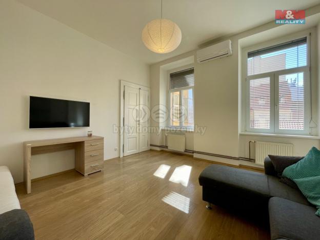 Pronájem bytu 2+1, Praha, Spálená, 73 m2