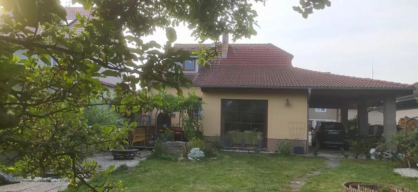 Prodej rodinného domu, Hřebeč, Opletalova, 125 m2