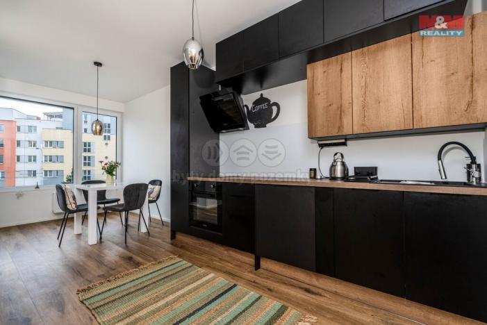 Prodej bytu 1+kk, Praha, Holečkova, 42 m2