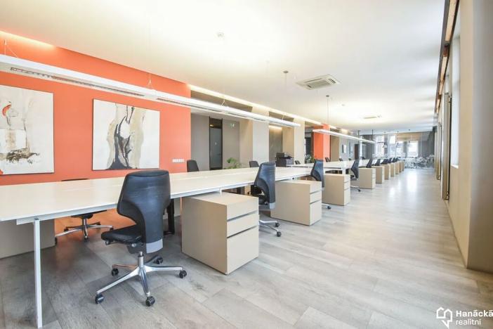 Pronájem kanceláře, Olomouc, tř. Svobody, 420 m2
