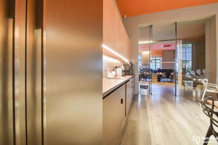 Pronájem kanceláře, Olomouc, tř. Svobody, 420 m2