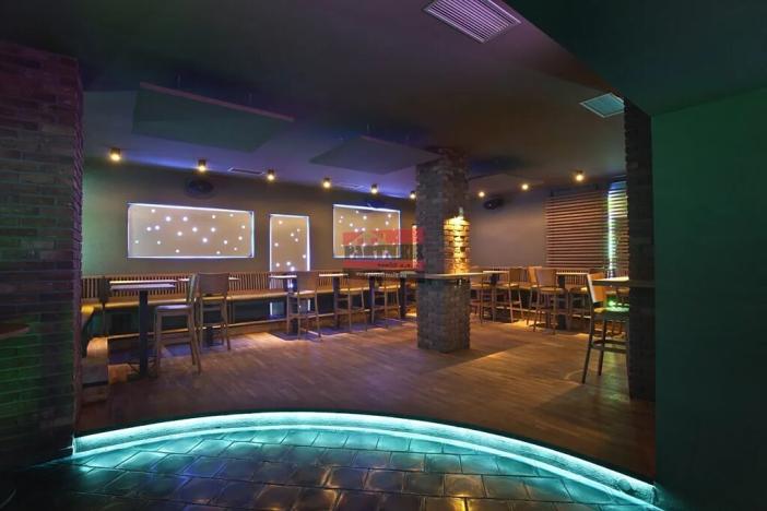 Prodej komerční nemovitosti, Veselí nad Lužnicí, náměstí T. G. Masaryka, 1037 m2