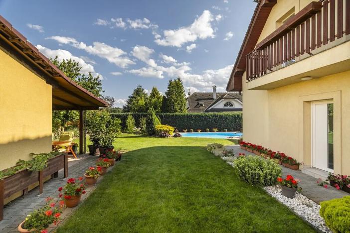 Prodej rodinného domu, Klecany, U Louže, 225 m2