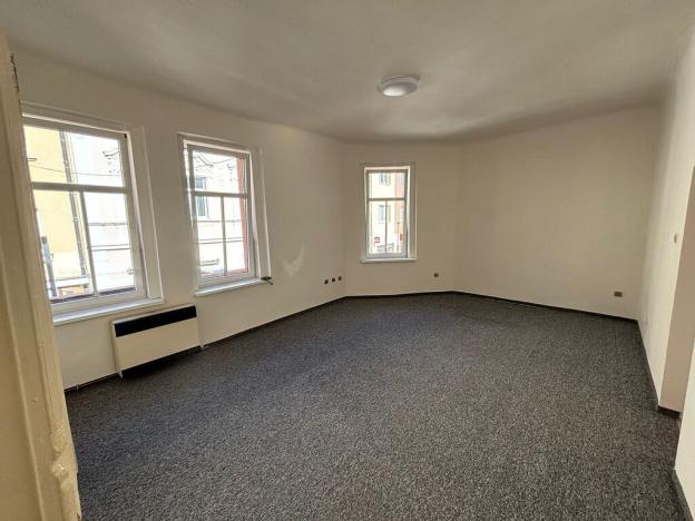 Pronájem bytu 2+1, Kladno, Váňova, 80 m2