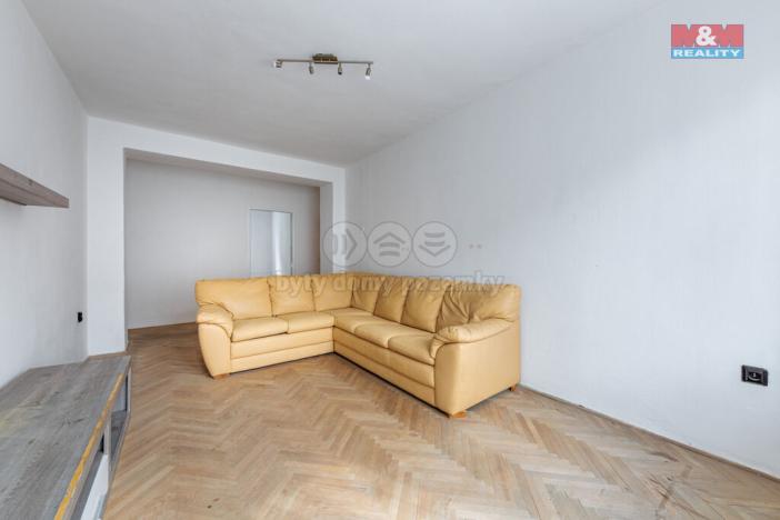 Prodej bytu 2+1, Bukovany, 51 m2
