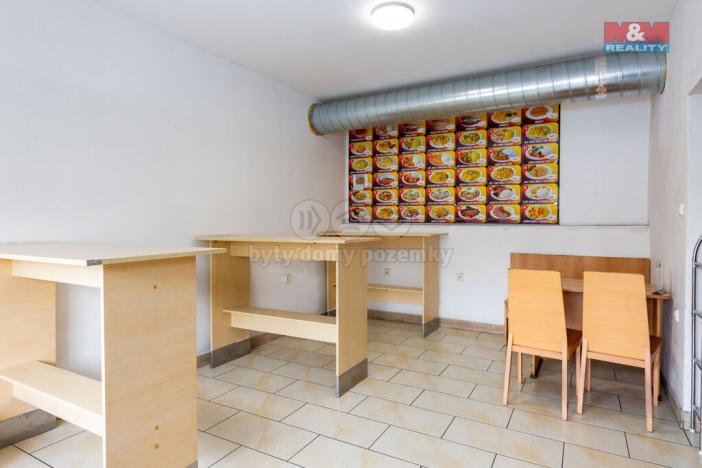 Prodej obchodního prostoru, Vítkov, Opavská, 460 m2