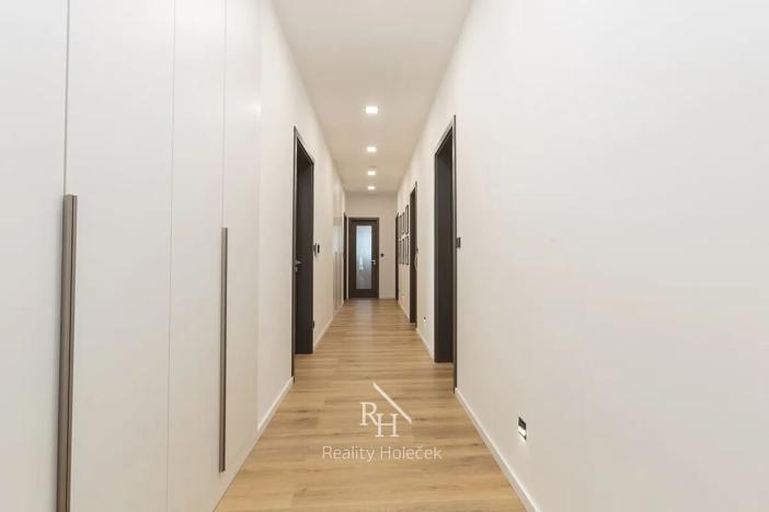 Prodej rodinného domu, Dolany, 160 m2