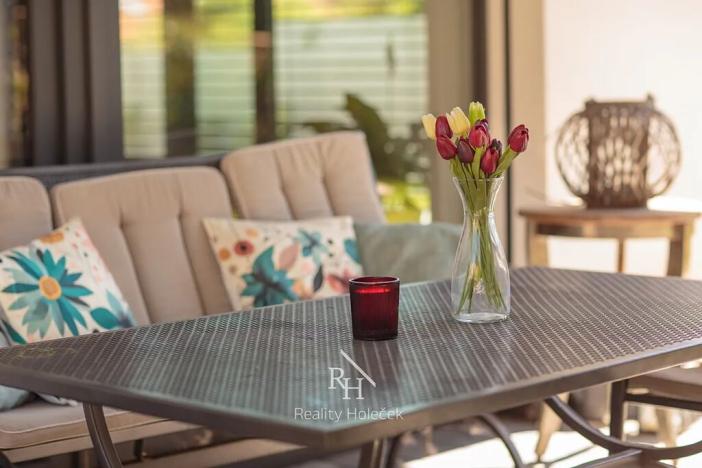 Prodej rodinného domu, Dolany, 160 m2