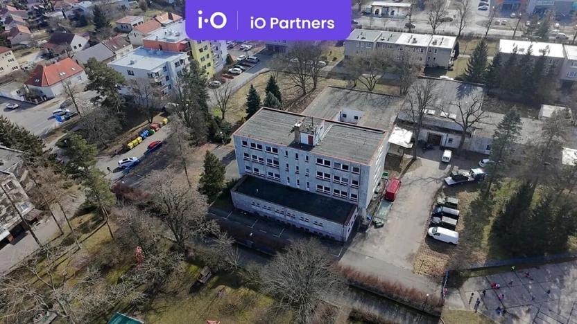 Pronájem výrobních prostor, Nymburk, U Početky, 2000 m2