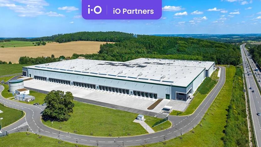 Pronájem skladu, Ostředek, 5643 m2