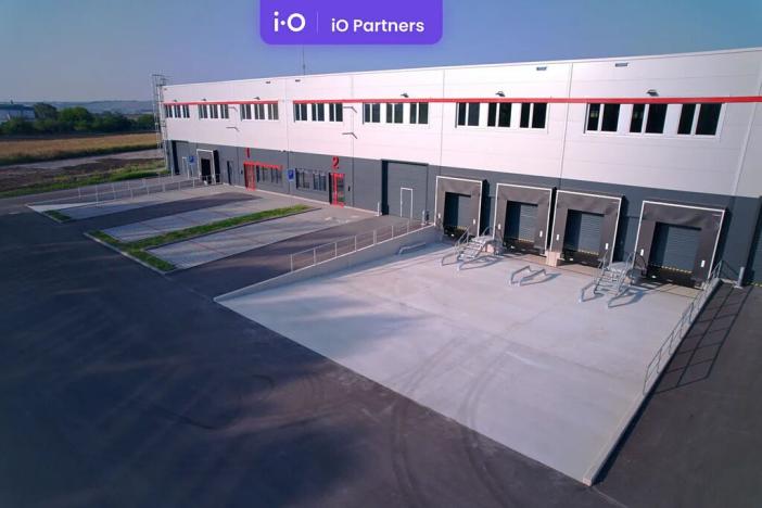 Pronájem skladu, Mikulov, Nádražní, 13850 m2