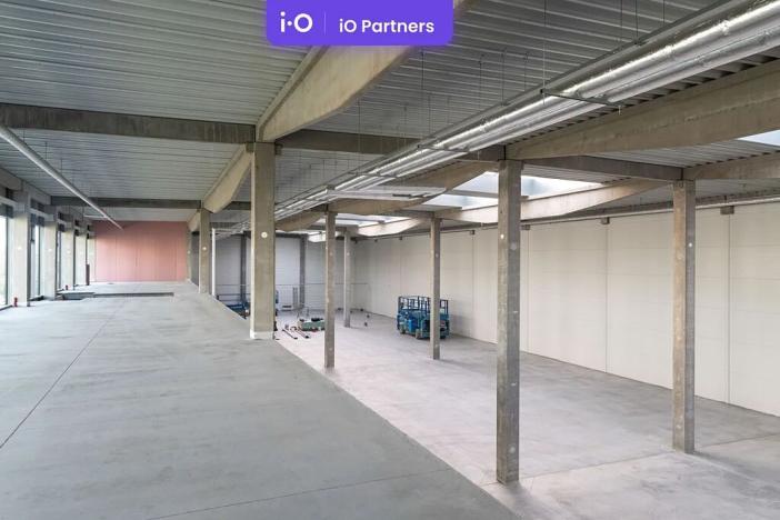 Pronájem skladu, Plzeň, Folmavská, 7632 m2