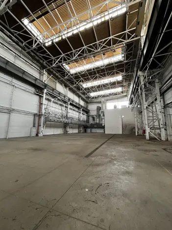 Pronájem výrobních prostor, Plzeň, Na Pomezí, 1500 m2