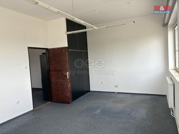 Pronájem kanceláře, Háje, 500 m2