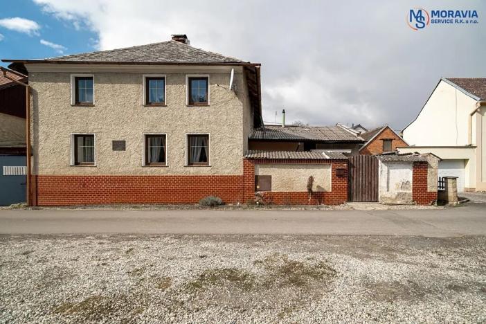 Prodej rodinného domu, Senička, 200 m2