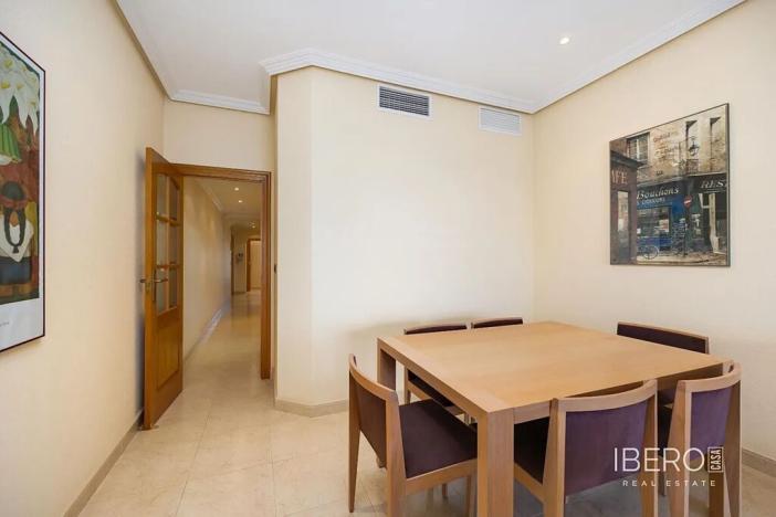 Prodej bytu 4+kk, Torrevieja, Španělsko, 133 m2