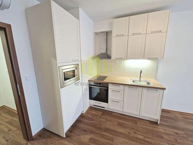 Pronájem bytu 1+kk, Olomouc, Šantova, 32 m2