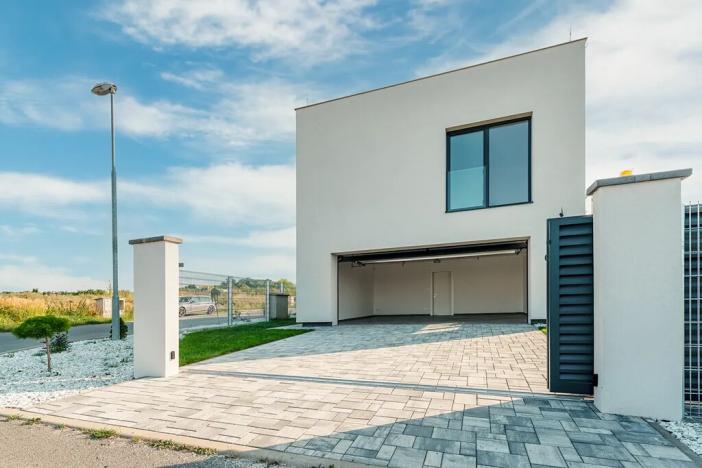 Prodej rodinného domu, Chýně, 182 m2