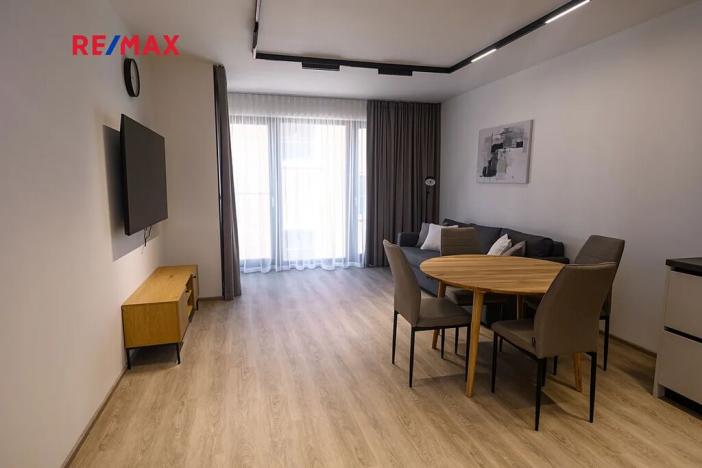 Pronájem bytu 2+kk, Praha - Libeň, Kotlaska, 59 m2
