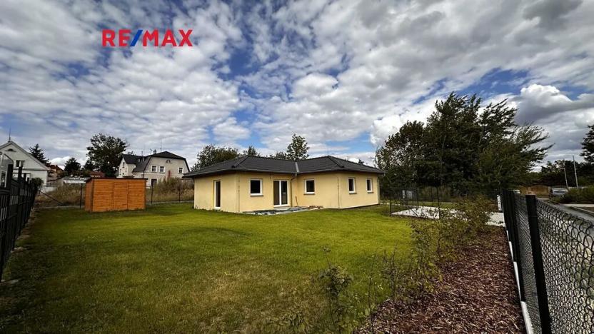 Pronájem rodinného domu, Stochov, Krátká, 88 m2