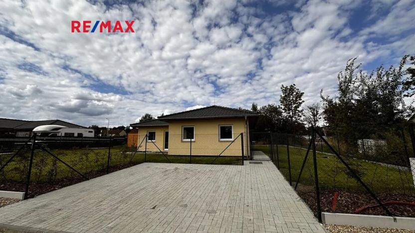 Pronájem rodinného domu, Stochov, Krátká, 88 m2