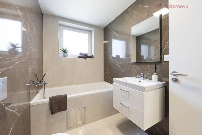 Prodej bytu 3+kk, Praha - Zbraslav, Na Baních, 78 m2