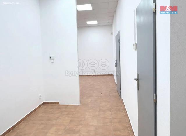 Pronájem obchodního prostoru, Přeštice, Husova, 54 m2
