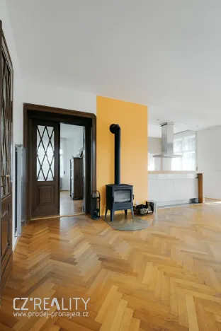 Prodej podílu vily, Praha - Klánovice, Ke znaku, 300 m2