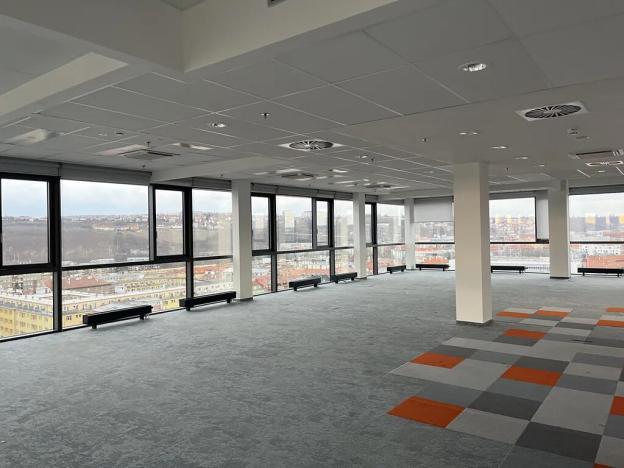 Pronájem kanceláře, Praha - Libeň, Českomoravská, 940 m2