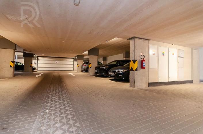 Pronájem garáže, Praha - Dolní Měcholupy, Honzíkova, 15 m2