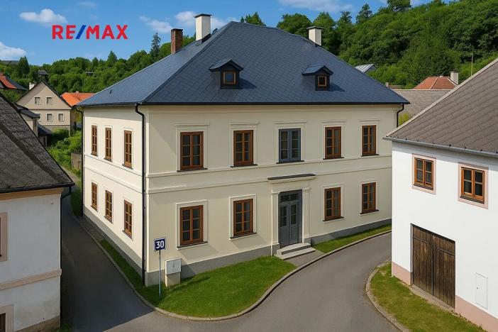 Prodej domu, Úterý, 677 m2