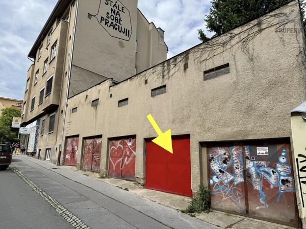 Prodej garáže, Brno, Černopolní, 16 m2