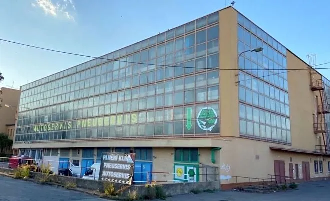 Prodej garážového stání, Praha - Střížkov, Lovosická, 18 m2