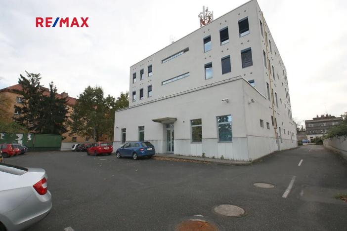 Pronájem obchodního prostoru, Kolín, Sladkovského, 540 m2