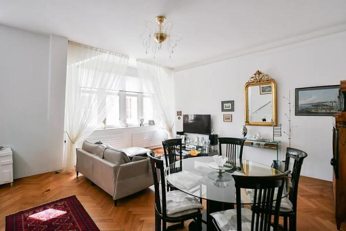 Prodej bytu 2+1, Praha, Valentinská, 98 m2