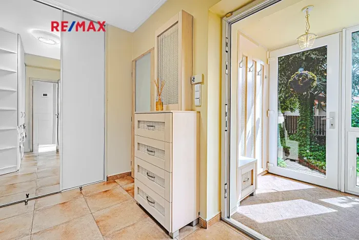 Prodej rodinného domu, Bašť, Mratínská, 199 m2