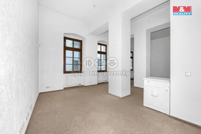 Prodej bytu 1+kk, Plzeň - Vnitřní Město, Veleslavínova, 59 m2