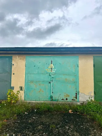 Prodej garáže, Chomutov, Elišky Krásnohorské, 17 m2