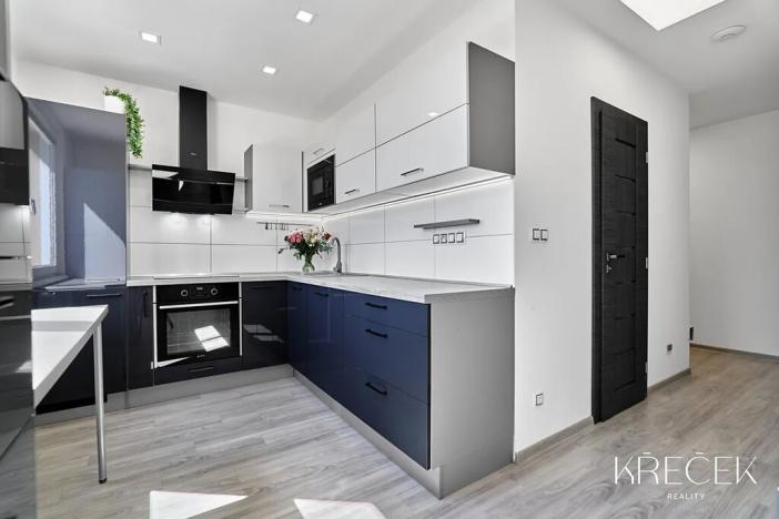 Pronájem bytu 3+1, Třebíč, Obránců míru, 72 m2