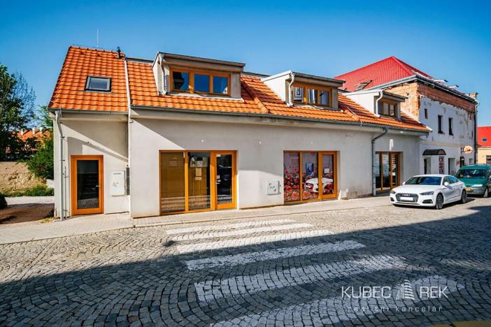 Pronájem bytu 2+kk, Jindřichův Hradec, Husova, 60 m2
