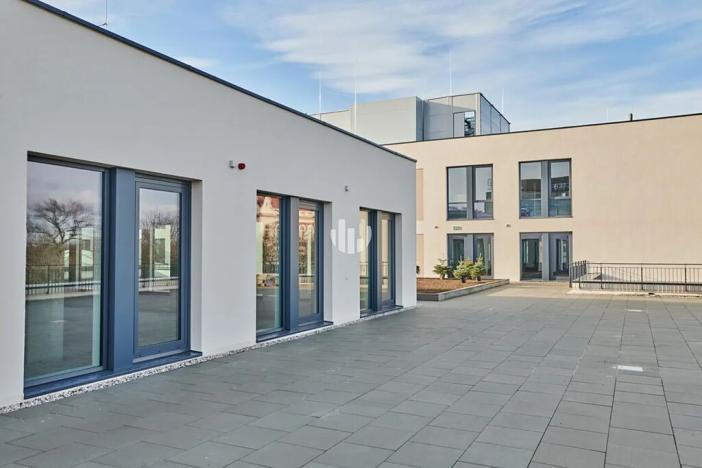 Pronájem kanceláře, Praha - Holešovice, Veletržní, 375 m2