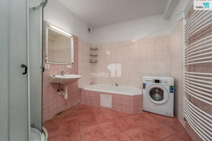 Prodej činžovního domu, Zlín, Růžová, 600 m2