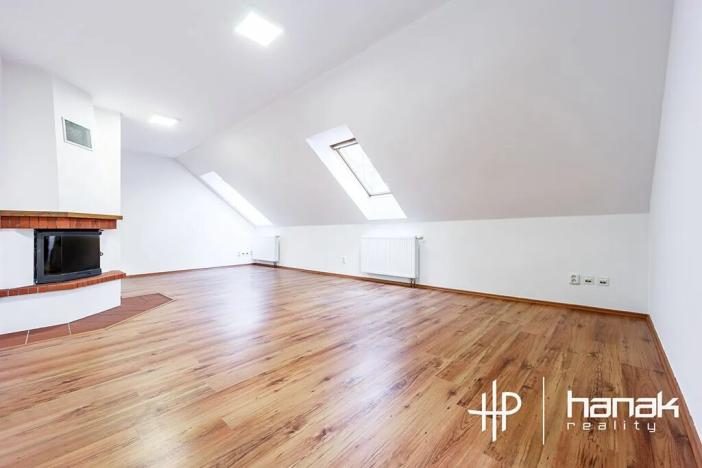 Pronájem rodinného domu, Strančice, 259 m2