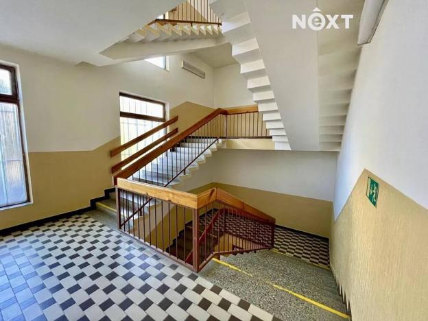 Pronájem kanceláře, Tábor, Skálova, 700 m2