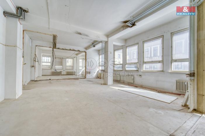 Pronájem obchodního prostoru, Plzeň - Vnitřní Město, Solní, 183 m2