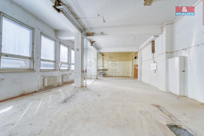 Pronájem obchodního prostoru, Plzeň - Vnitřní Město, Solní, 183 m2