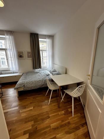 Prodej bytu 2+kk, Praha - Vinohrady, Varšavská, 60 m2