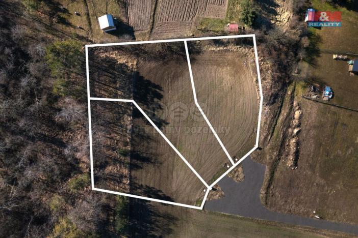 Prodej zahrady, Líšťany, 1187 m2