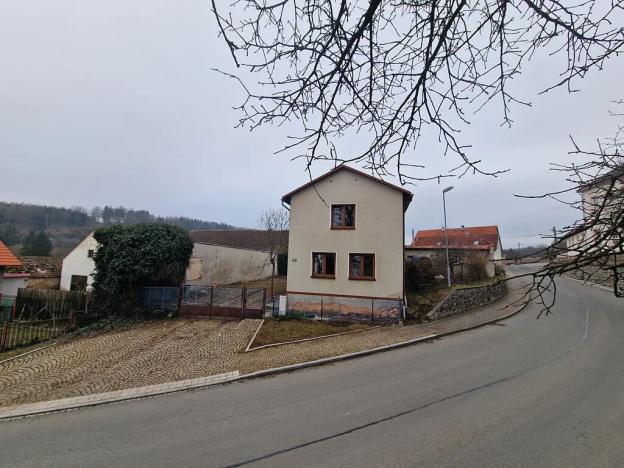 Prodej rodinného domu, Svojšín, 230 m2